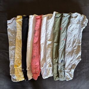 10 pack of short sleeve onesies